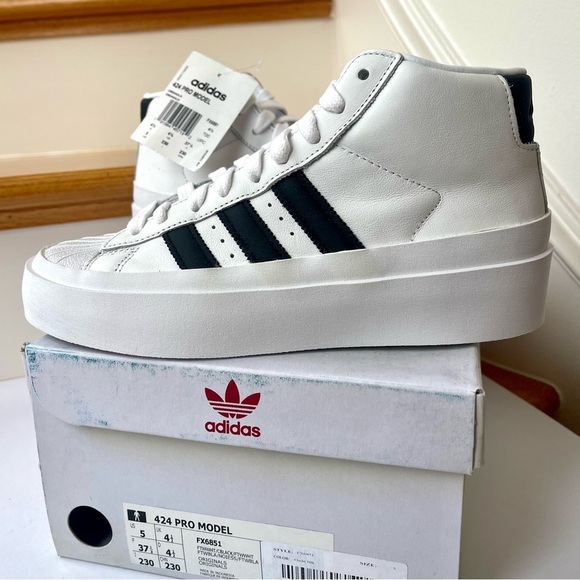 NWT Adidas 424 Pro Model Sneaker Black / white - Picture 2 of 15